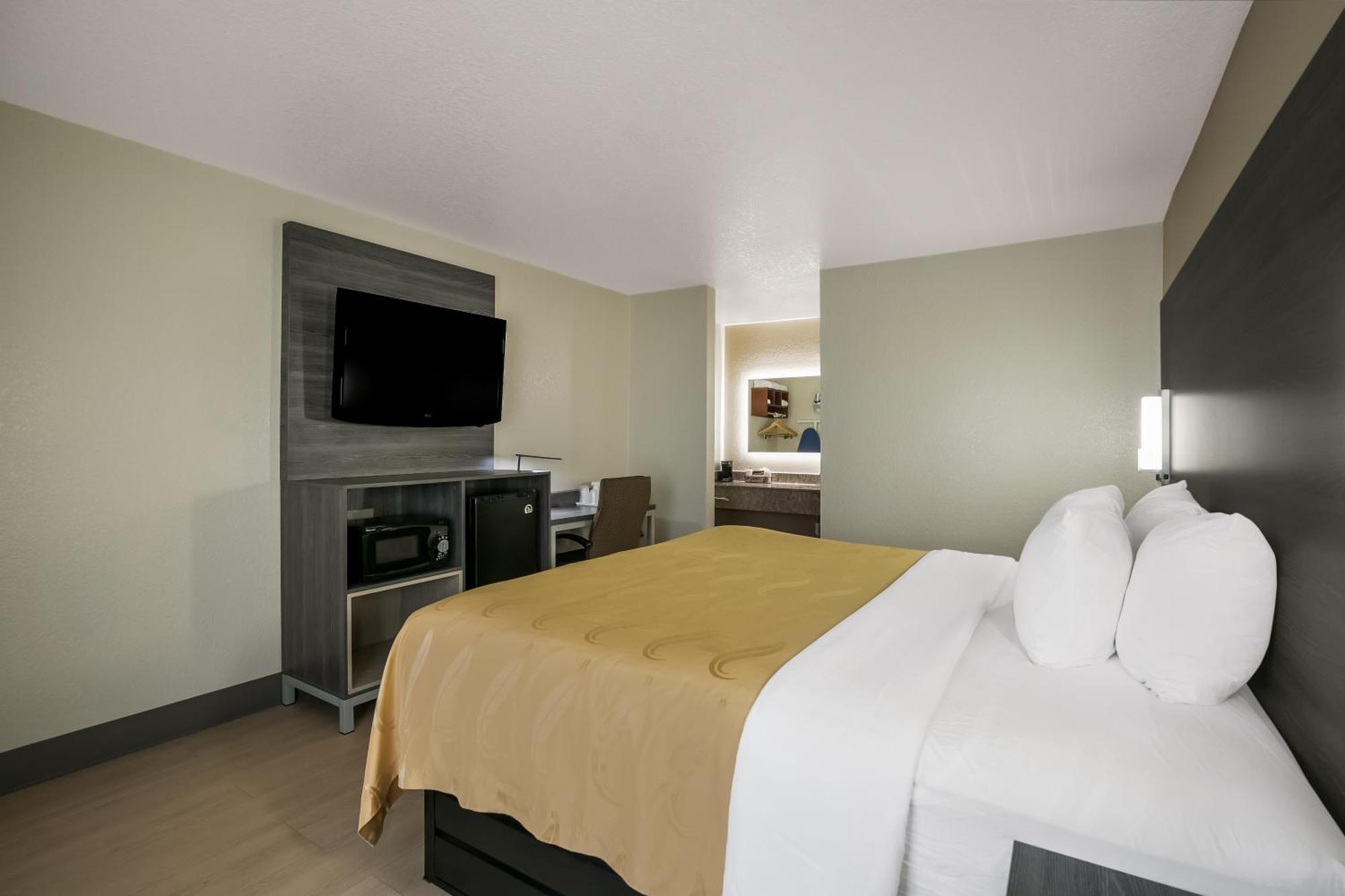 Quality Inn Commerce At I-85 Exterior photo